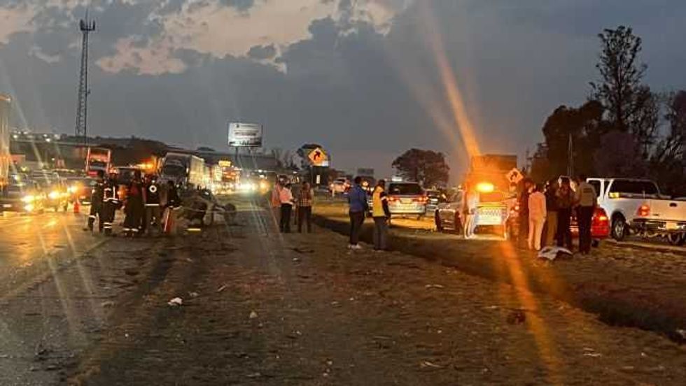 Autobús ETN y vehículo causan fatal accidente en la México Querétaro. FOTOS: MARTIN GARCIA