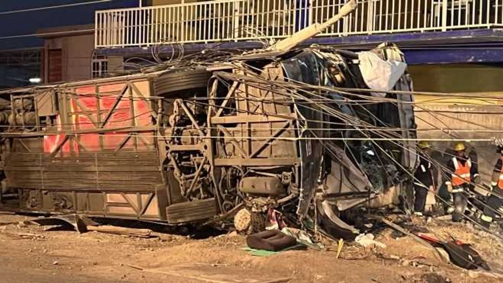 Autobús ETN y vehículo causan fatal accidente en la México Querétaro. FOTOS: MARTIN GARCIA