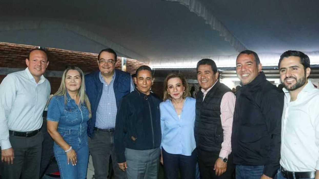 Autoridades de gobierno se reúnen con el sector educativo de San Juan del Río.