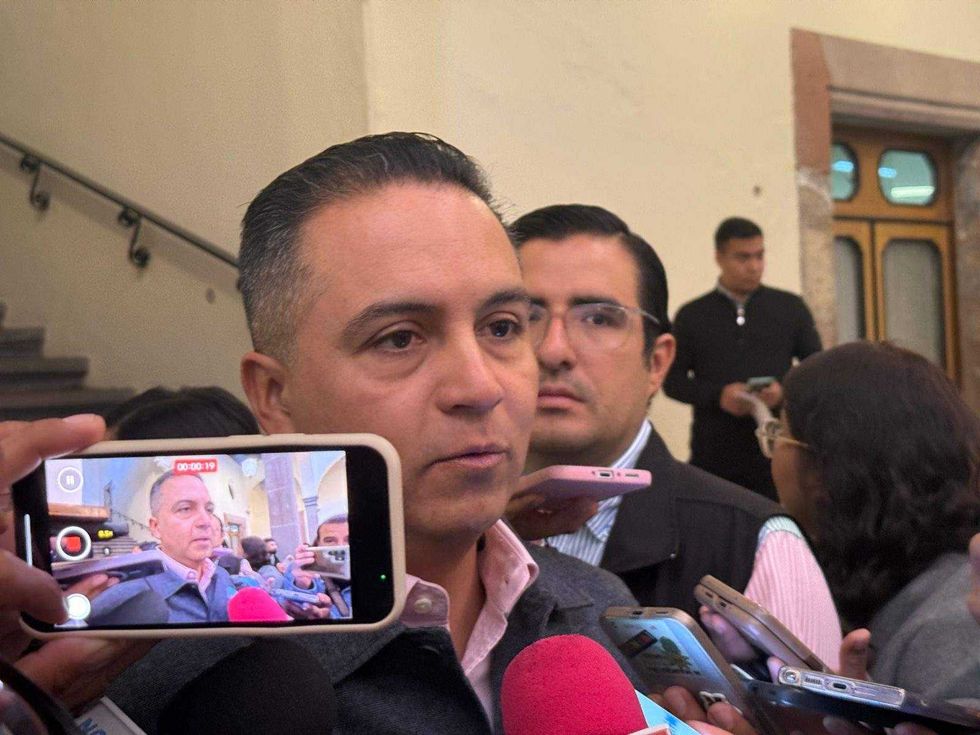 Autoridades estatales refuerzan operativos de alcoholímetros durante la temporada de fiestas en Querétaro.