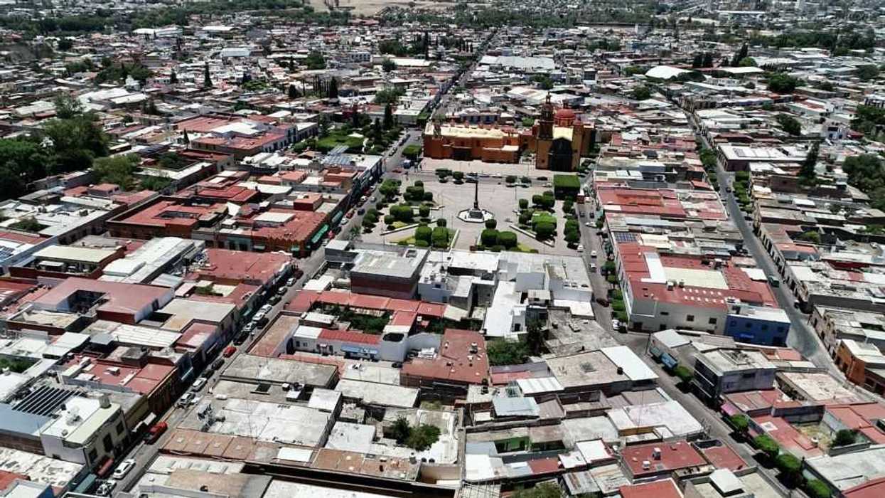 Autoridades toleran trabajo sexual en centro histórico de San Juan del Río.