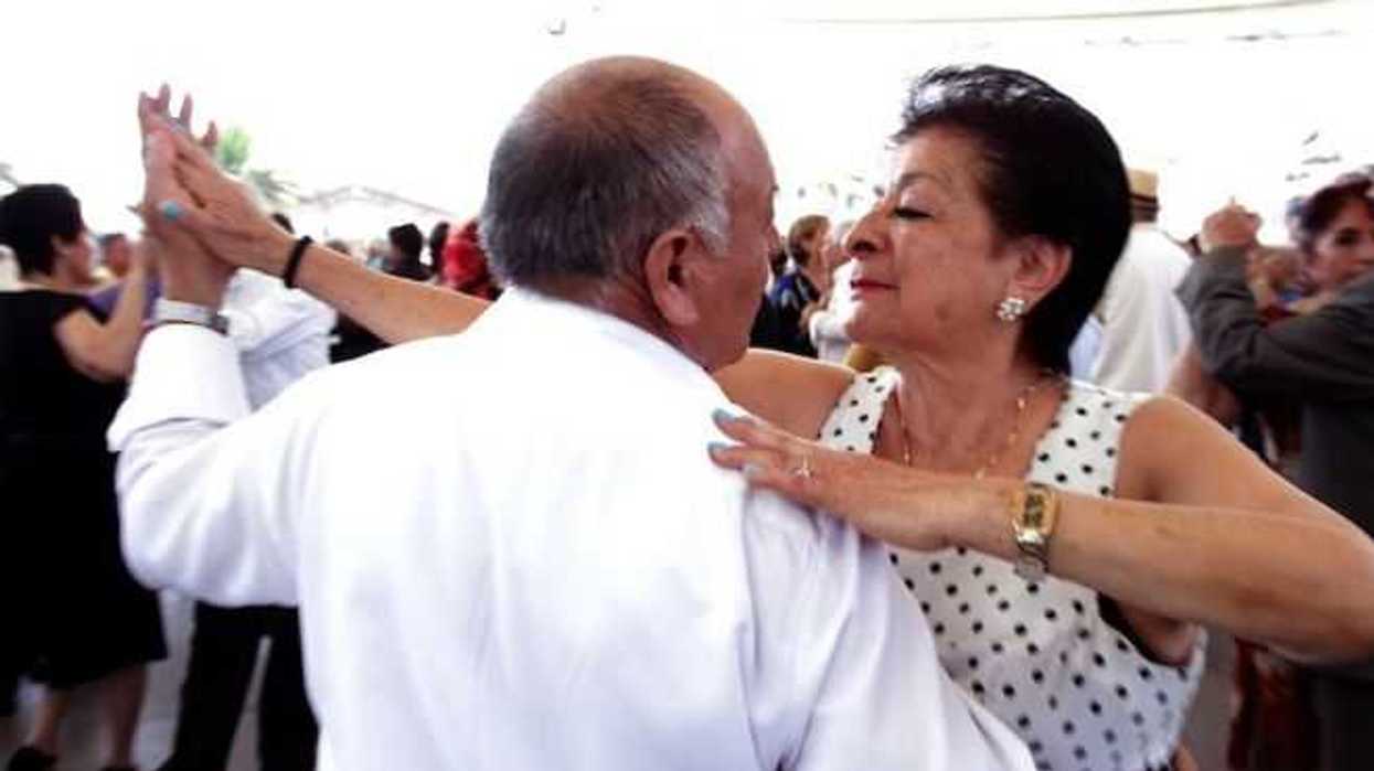 Baile en la explanada de la alcaldía Gustavo A. Madero