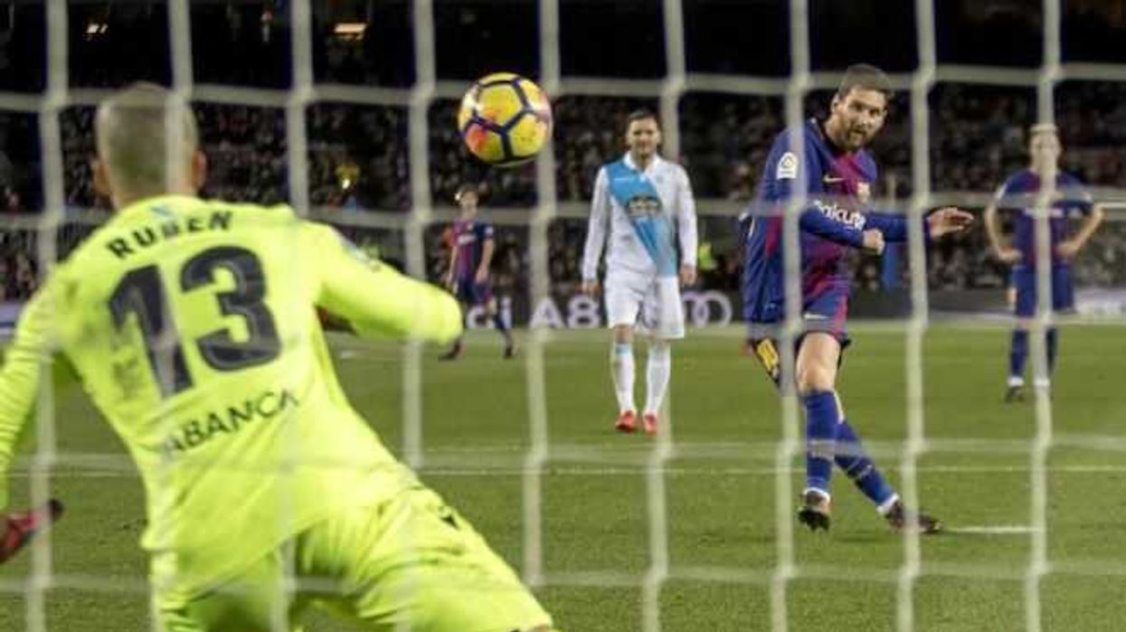 Barcelona golea 4-0 a La Coruña