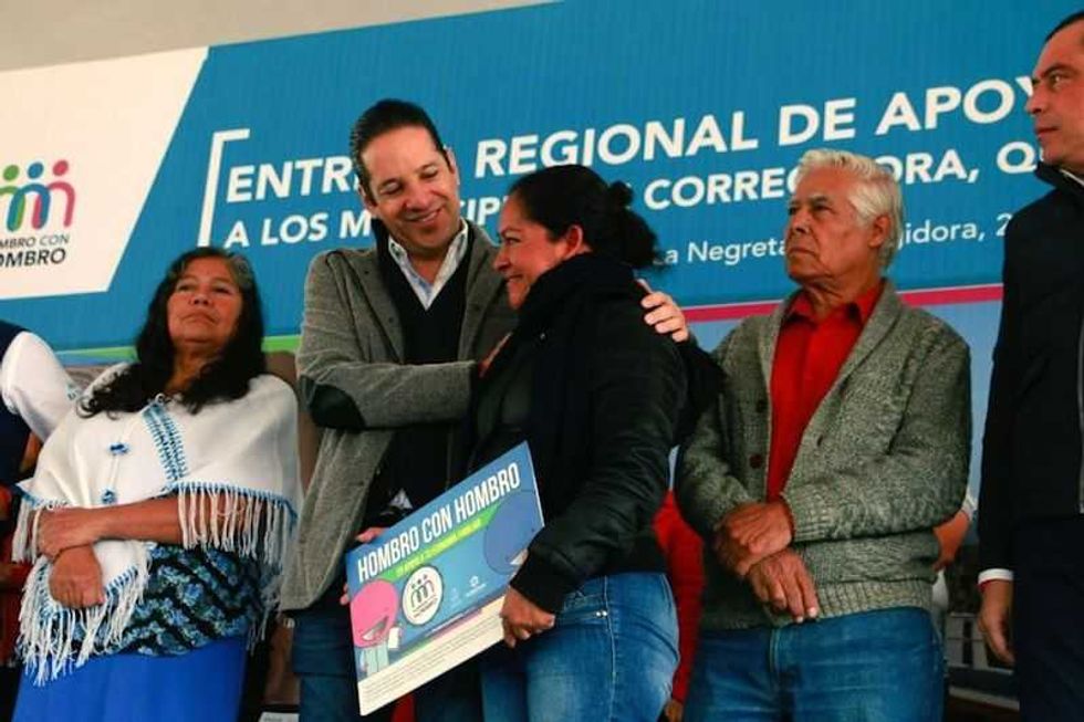 beneficia hombro con hombro a mas de 52 mil habitantes de queretaro