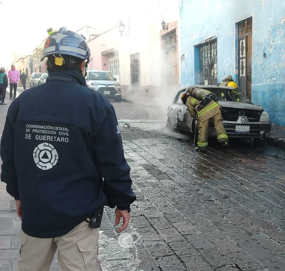 Bomberos lograron sofocar las llamas sin reportar personas lesionadas en el incidente de la colonia Centro.