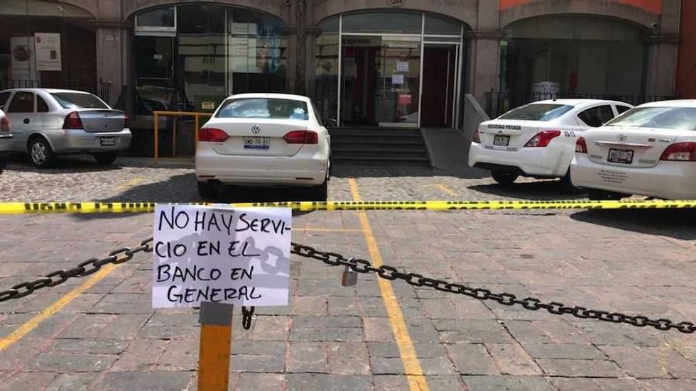 boquetazo y robo a sucursal de hsbc en queretaro