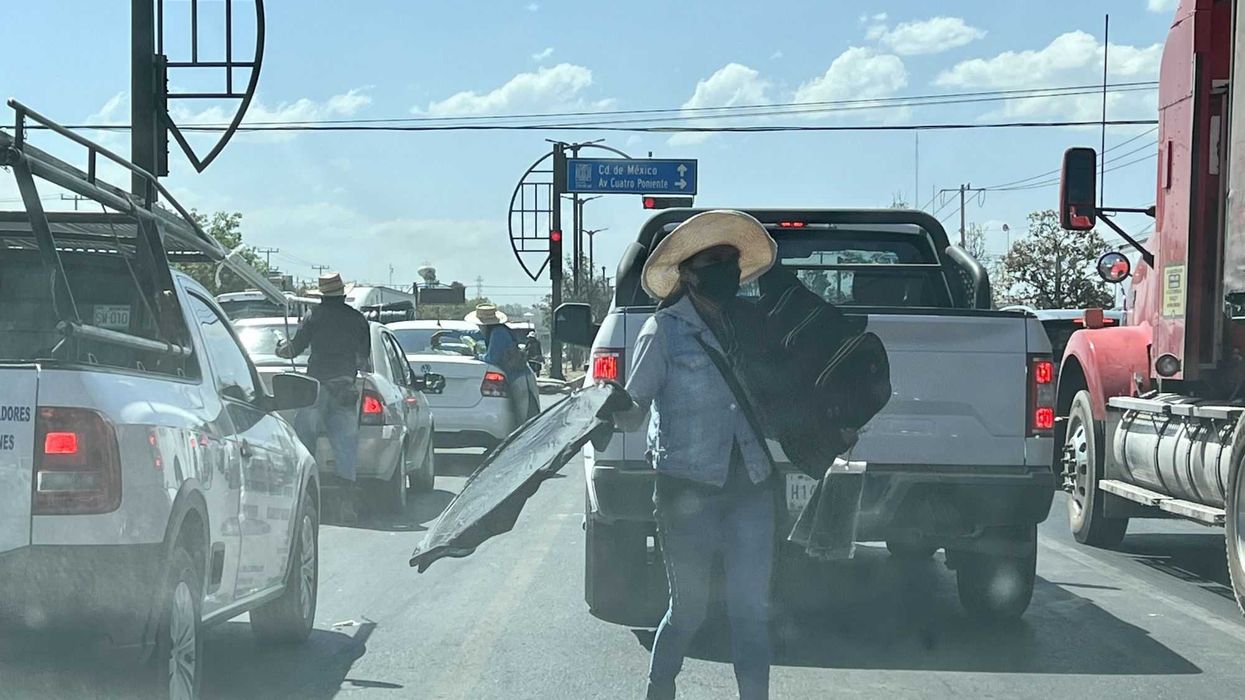 Buscan erradicar trabajo infantil en vialidades de San Juan del Río.