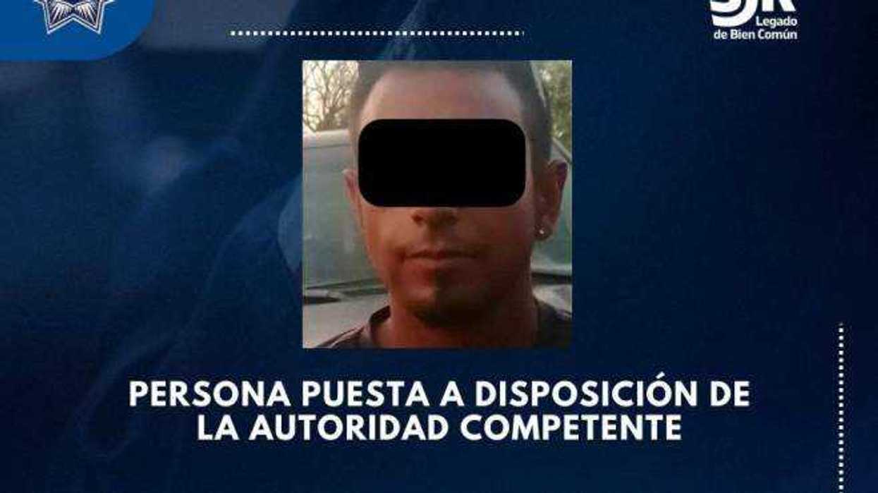 Cae armado en Santa Rita: policía asegura escopeta ilegal y moto robada en San Juan del Río.