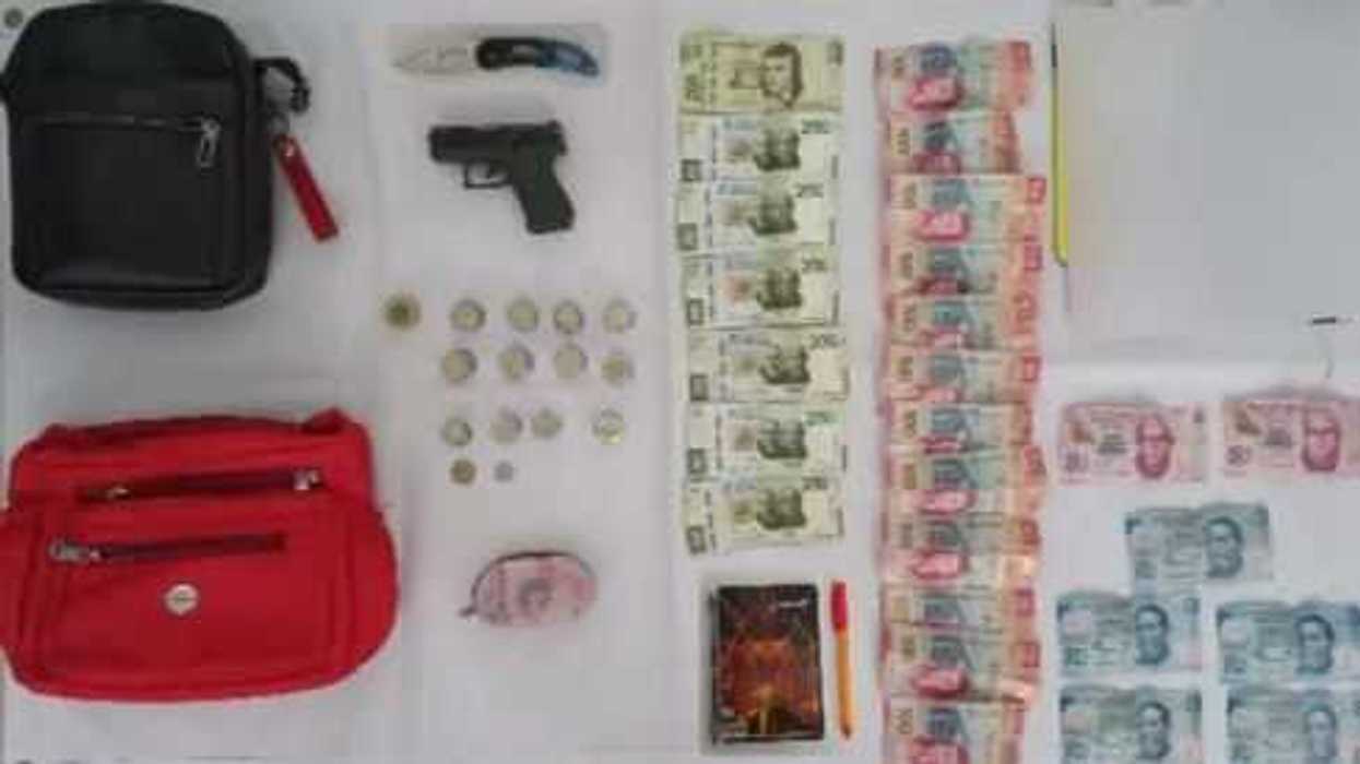 Caen tres extorsionadores de transportistas en Tlalnepantla.