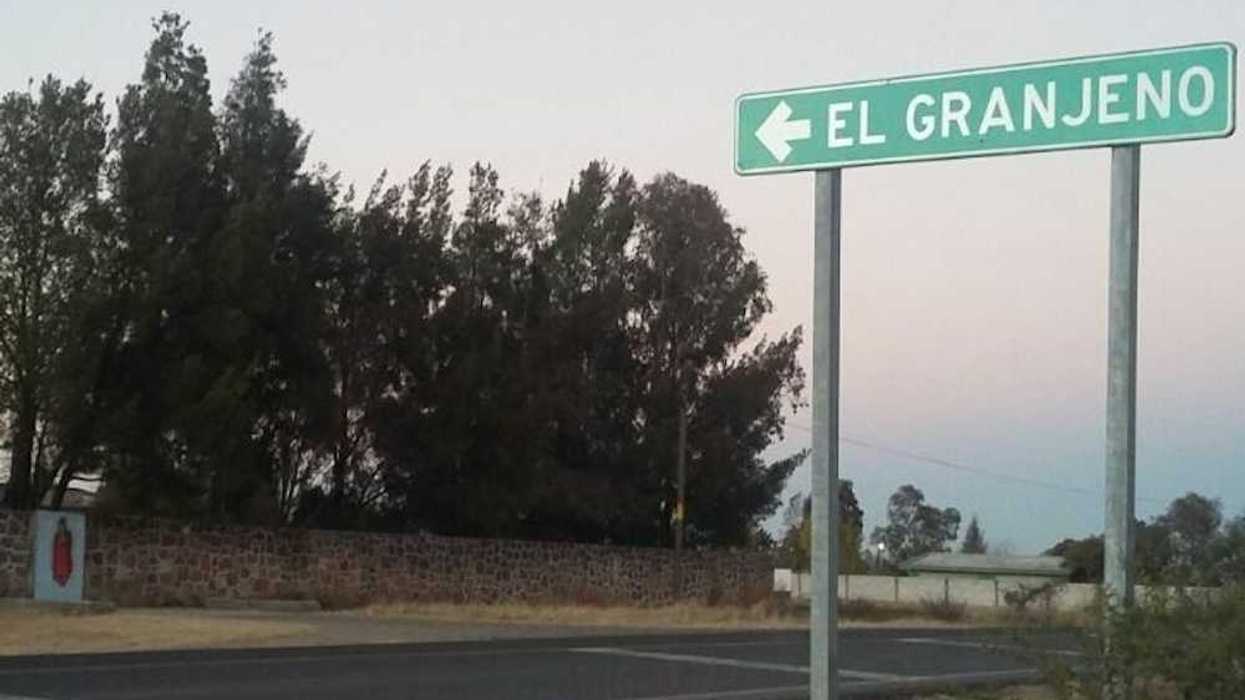 Calles de tierra en comunidad rural de San Juan del Río donde el conflicto ejidal impide obra pública municipal