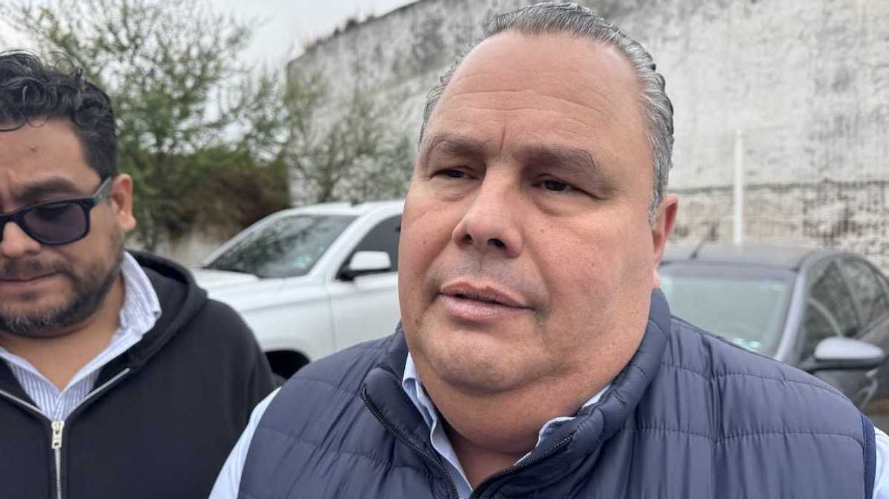 Camiones de transporte público en San Juan del Río retirados por incumplimiento de refrendo vehicular