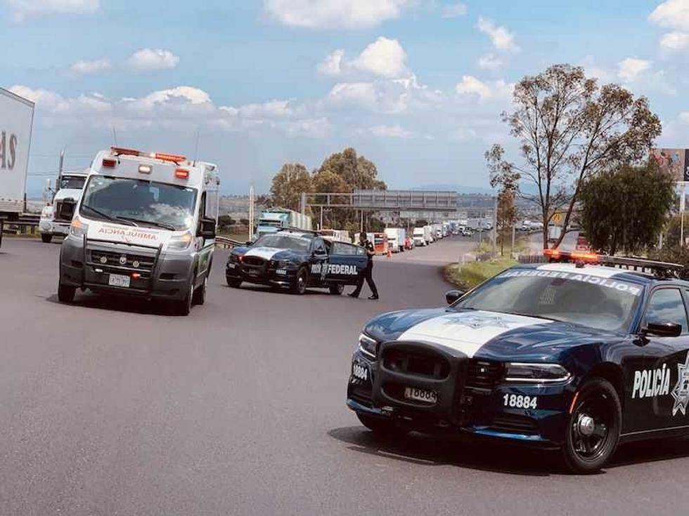 campesinos liberan bloqueo en autopista mexico queretaro 4
