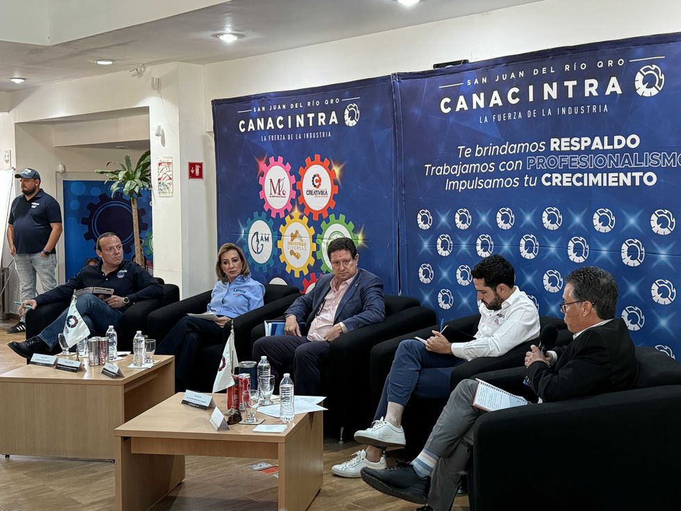 CANACINTRA San Juan del Río organiza Foro con candidatos al Senado.