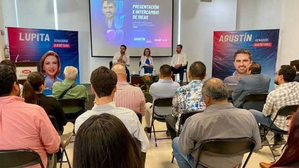Candidatos a Senado Dialogan con CMIC en Querétaro.
