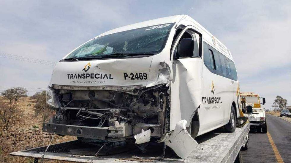 Carambola en carretera 120 por incendio de pastizal.