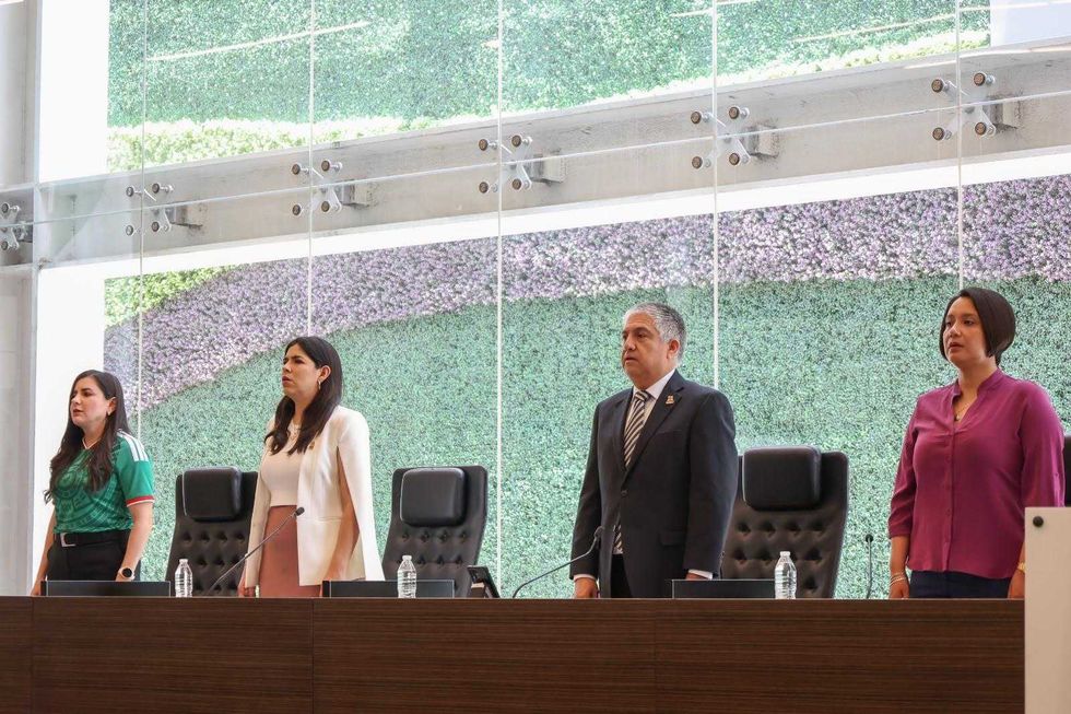 Carlos Alfredo de los Cobos rinde protesta como fiscal anticorrupci\u00f3n ante el Pleno de Quer\u00e9taro.