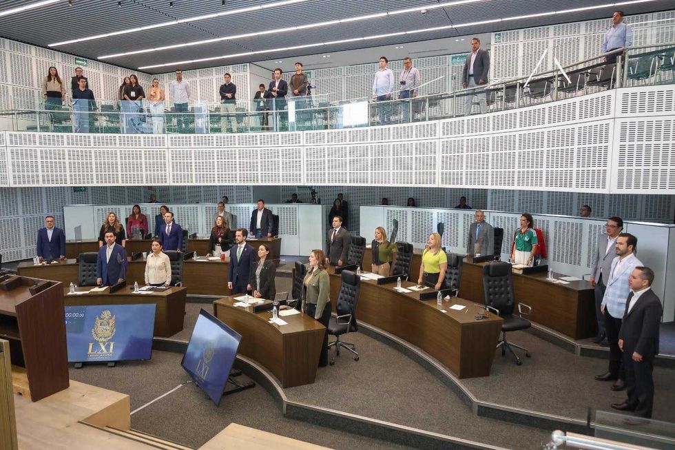 Carlos Alfredo de los Cobos rinde protesta como fiscal anticorrupci\u00f3n ante el Pleno de Quer\u00e9taro.