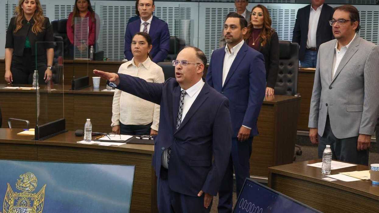 Carlos Alfredo de los Cobos rinde protesta como fiscal anticorrupción ante el Pleno de Querétaro.
