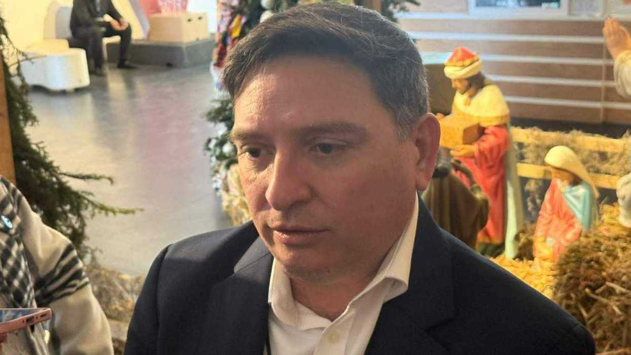 Carlos León, secretario de Finanzas Municipal de Querétaro, durante conferencia sobre presupuesto.