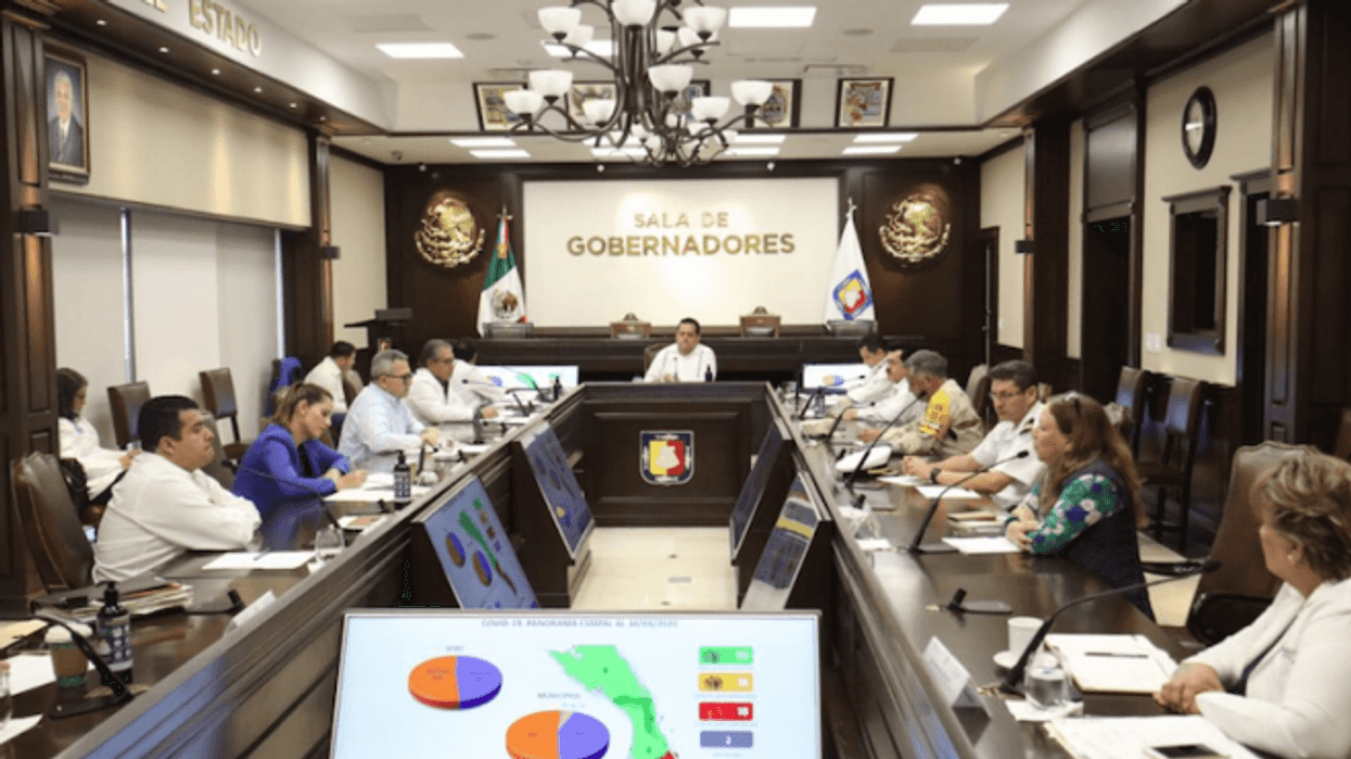 carlos-mendoza-davis