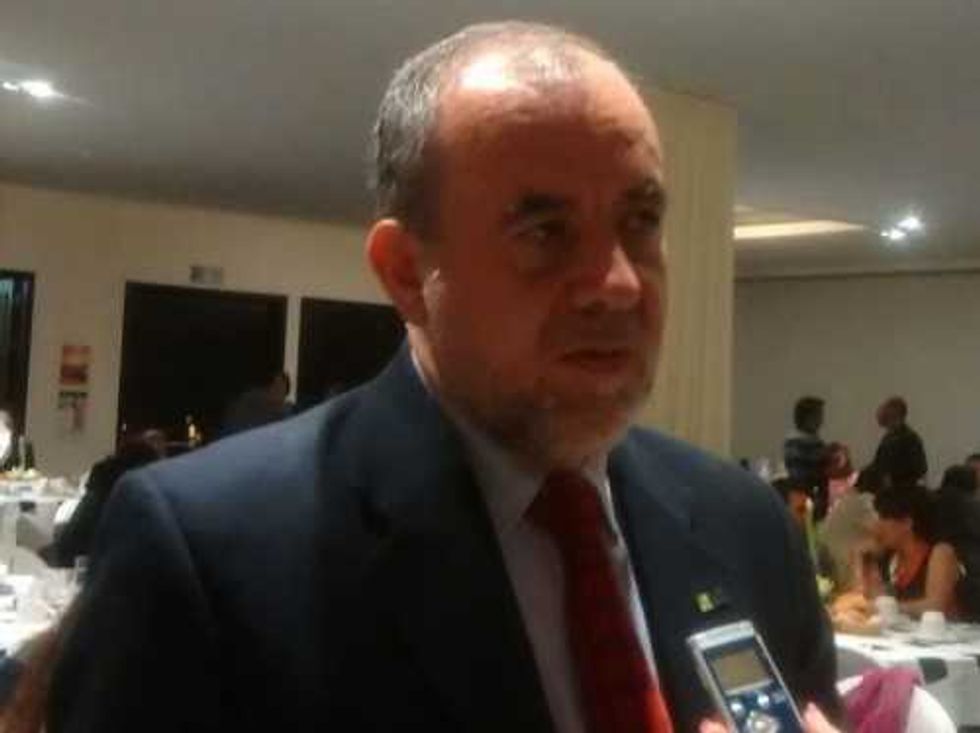 Carlos Rodrigo Valencia Bernal.
