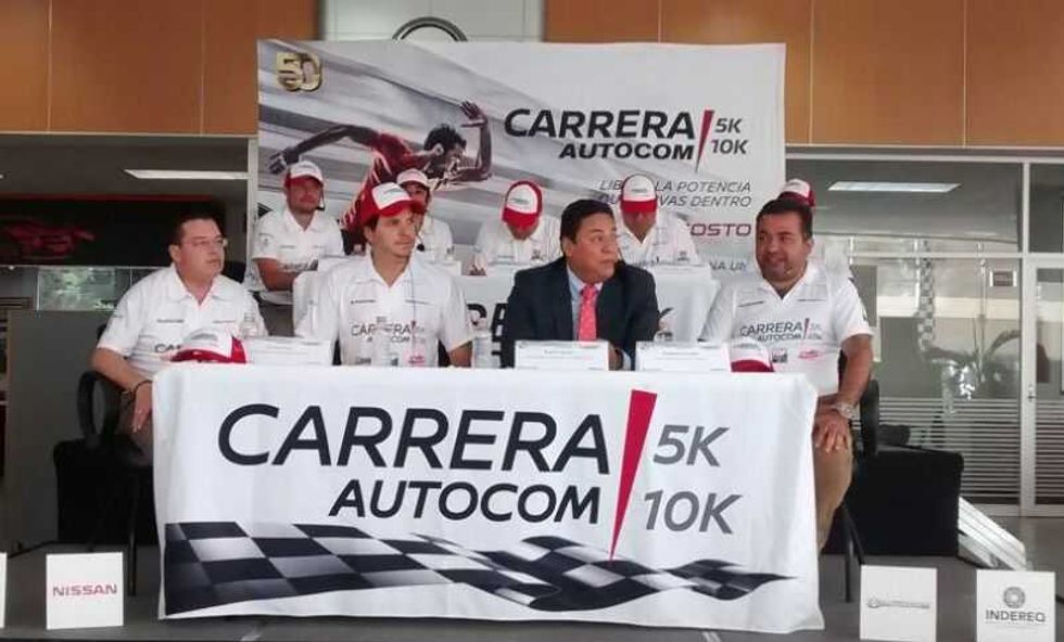 carrera-autocom-2