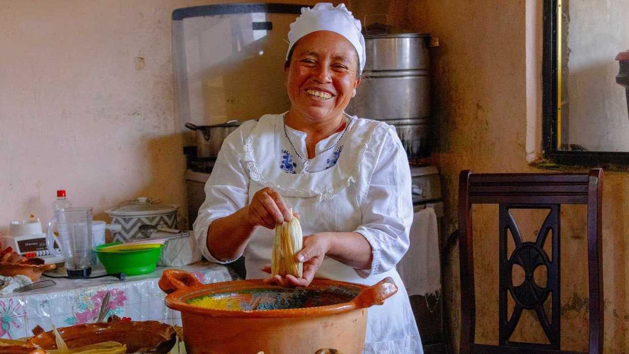 Cartel del 7mo Concurso Nacional de Tamales Atole y Chancla Sanjuanense en el Jardín Independencia de San Juan del Río