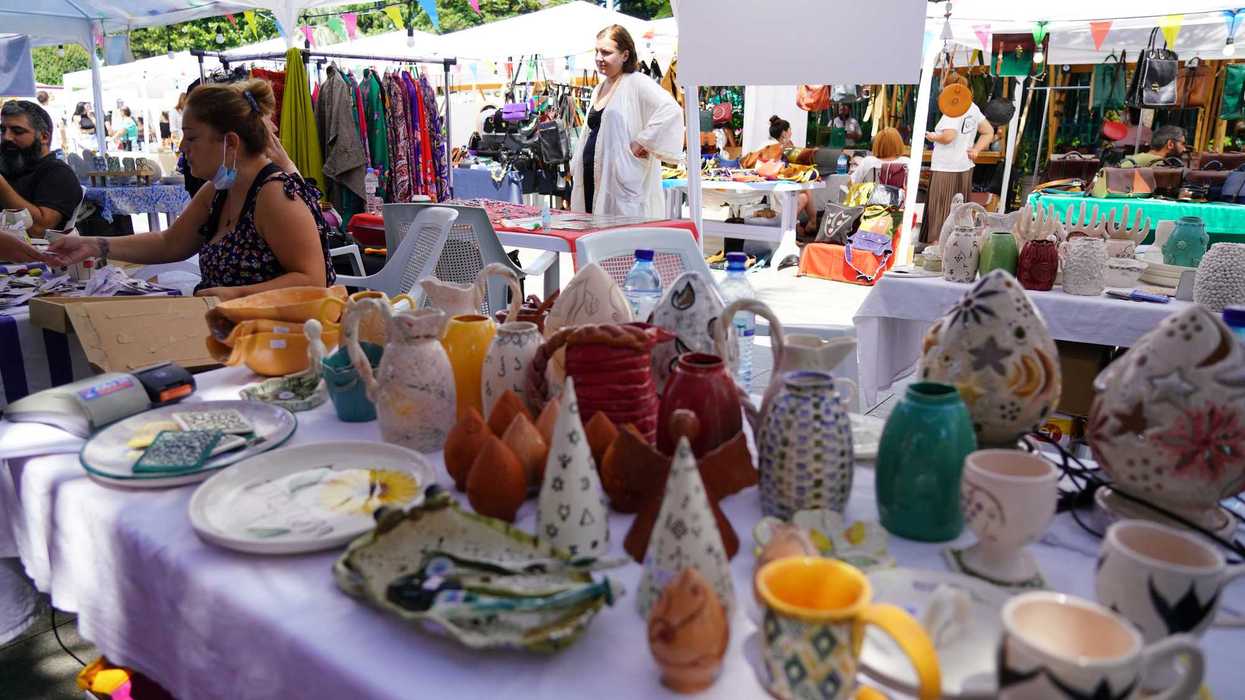 Cartel oficial de la Feria Artesanal San Juan del Río 2026 con programa de actividades del 20 al 22 de marzo en el Jardín de la Familia