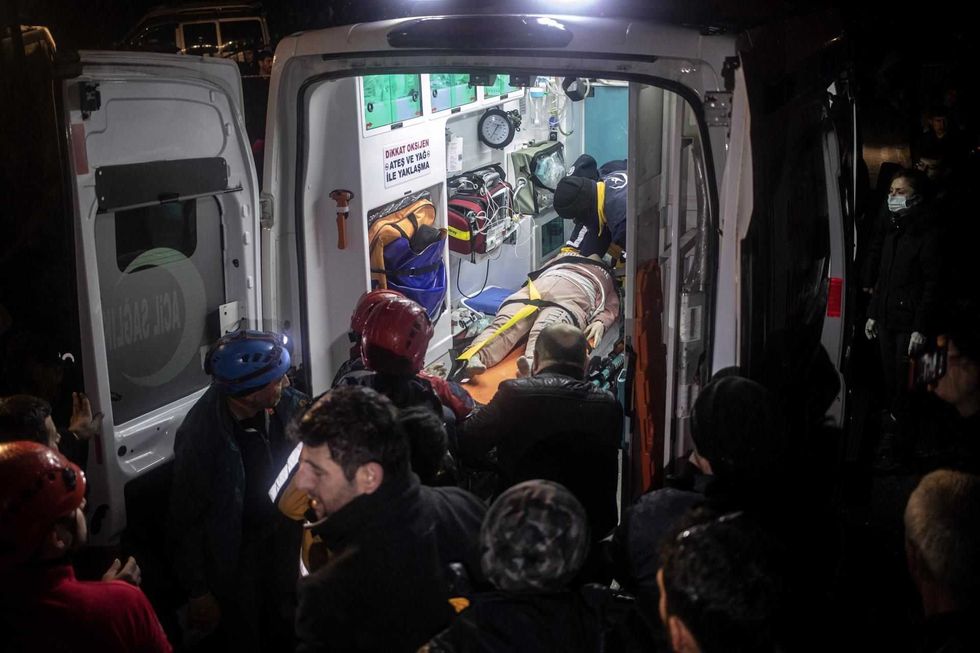 Casi 1.800 muertos por el sismo: al menos 1.014 en Turquía y 785 en Siria. EFE/EPA/REFIK TEKIN.