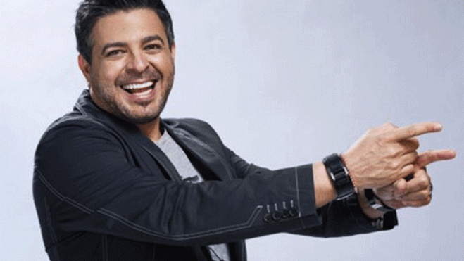 celebra-cantante-luis-enrique-su-30-aniversario-con-el-publico-mexicano