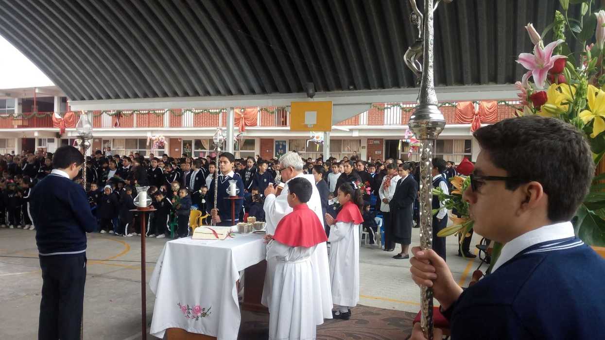 Celebra Instituto Plancarte a la Virgen de Guadalupe en San Juan del Río