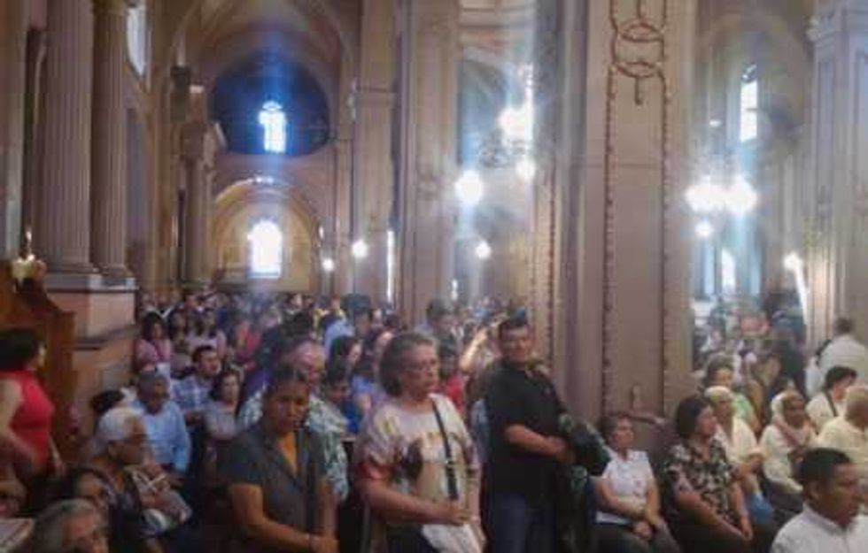 celebran jueves santo en parroquia san juan bautista 7