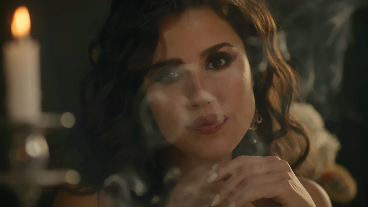 Celeste Sanazi, artista argentina radicada en México, durante la promoción de su nuevo sencillo "Cúlpame" que marca una etapa de madurez artística.