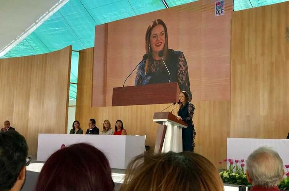 centro sistencia carmelita ballesteros dif