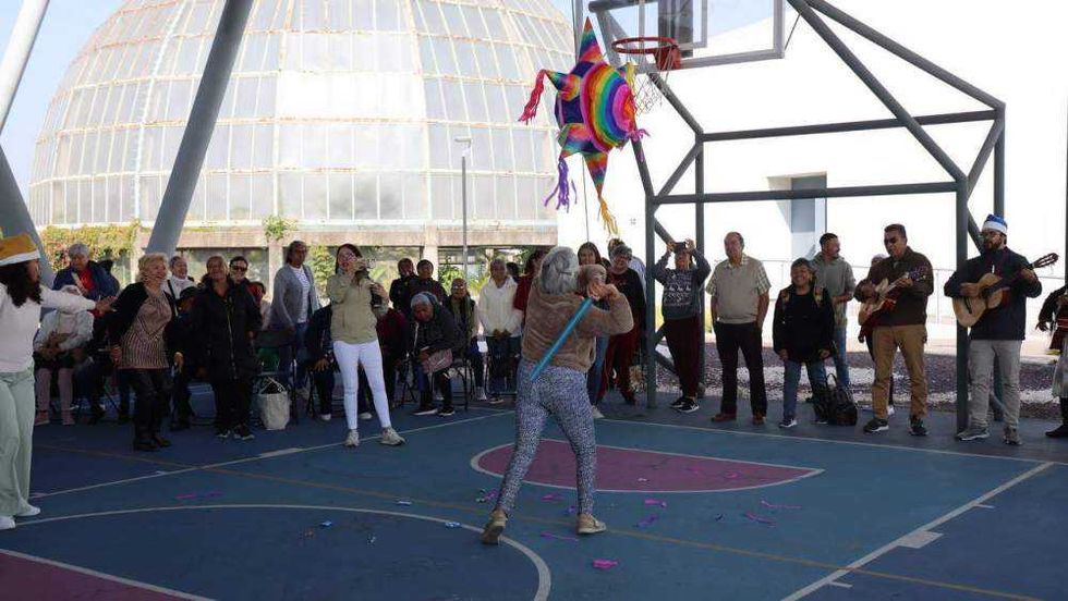 Cerca de 400 usuarios del centro disfrutaron actividades tradicionales navideñas organizadas por DIF Estatal Querétaro.