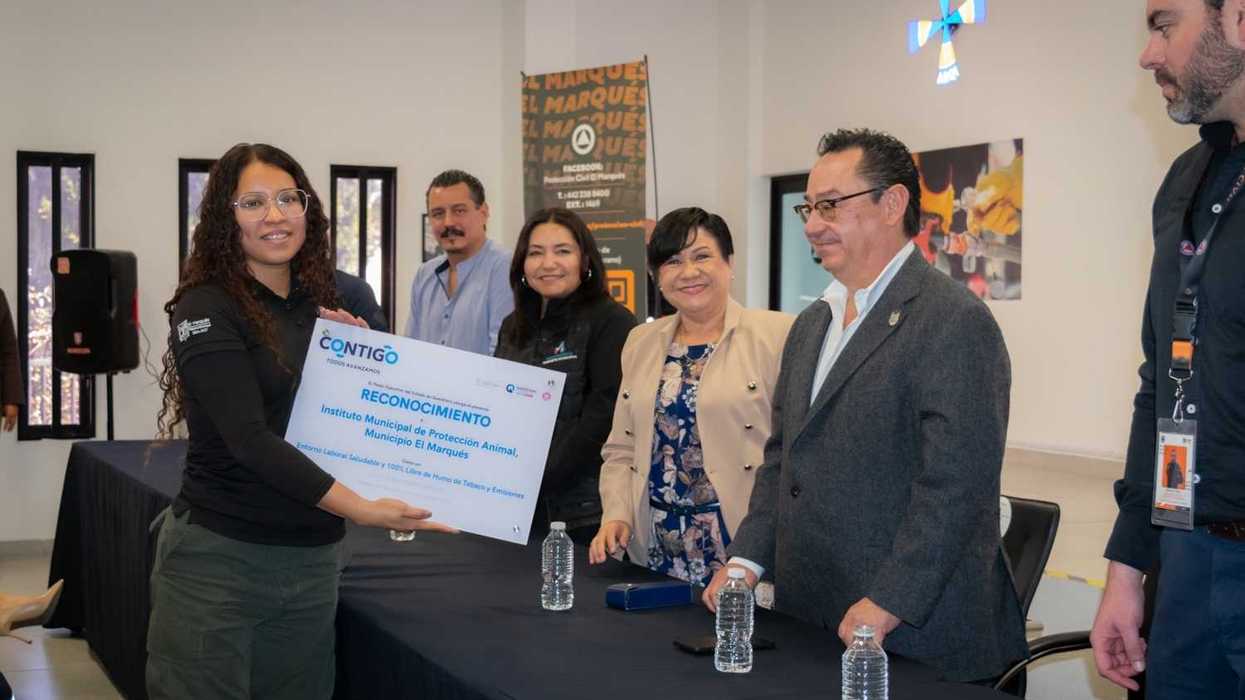 Ceremonia de certificación de espacios laborales saludables y libres de humo de tabaco en El Marqués, Querétaro
