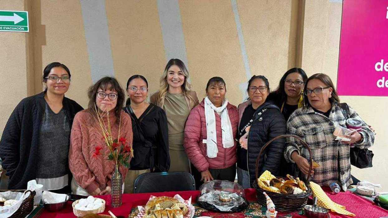 Ceremonia de graduación de 383 mujeres del Centro de Empoderamiento en Querétaro con acreditación de ICATEQ.