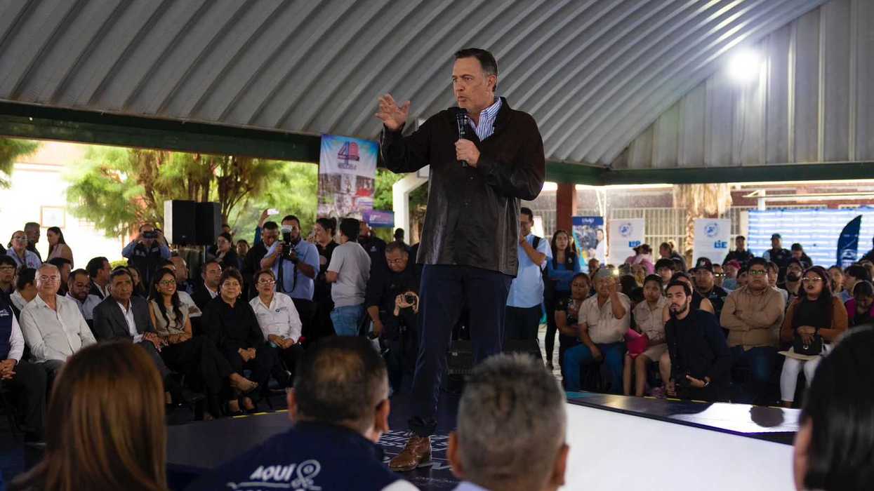 Ceremonia de graduación del programa Contigo, Nadie se Quede Atrás en el COBAQ Plantel No. 5 de Cadereyta, Querétaro, junio de 2026.