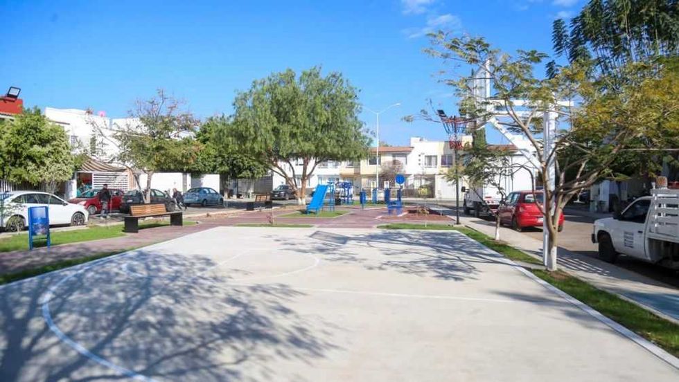 Chepe Guerrero entrega conexión vial y mejora de parques en Santuarios Residencial.