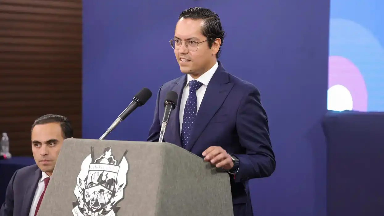 Chepe Guerrero habla durante la Primera Reunión Ordinaria de la Red Queretana de Municipios por la Salud