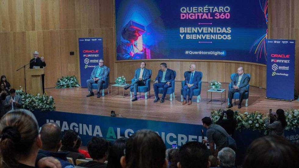 Chepe Guerrero, presidente municipal de Corregidora, encabezó la inauguración del Foro Querétaro Digital 360 en BLOQUE. Participaron el secretario de Finanzas estatal y expertos internacionales en transformación digital.