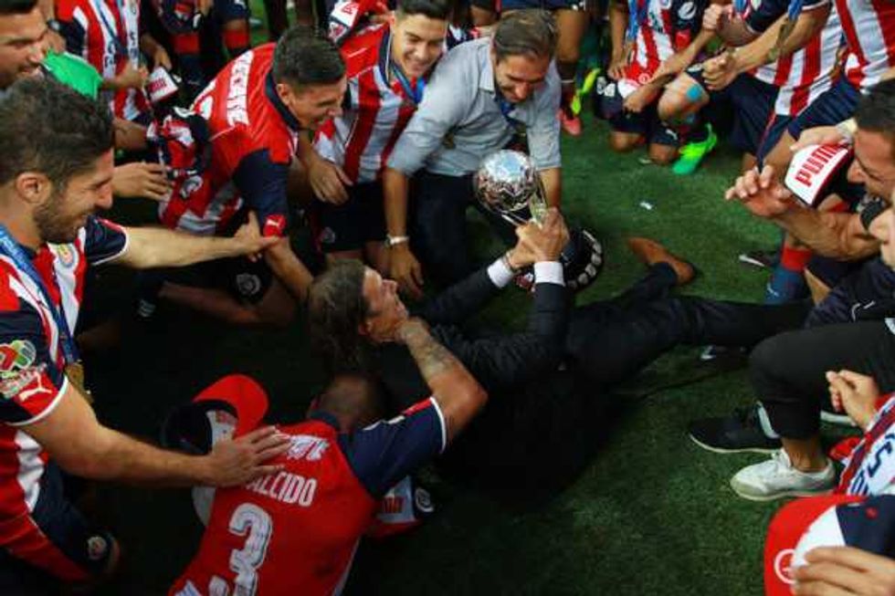 chivas campeon 5