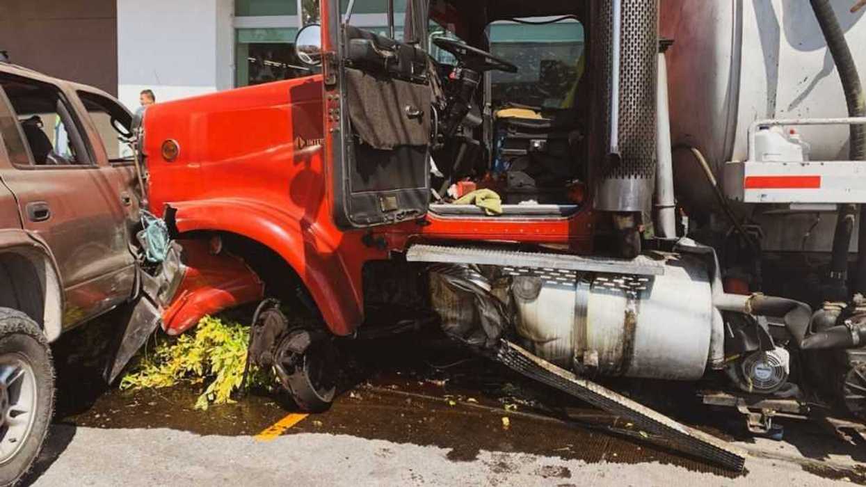 Choque de cisterna en Centro Sur deja un fallecido; cuerpos de emergencia trabajan en la zona. Foto: Ilustrativa/ Facebook/Protección Civil del Municipio de Querétaro.