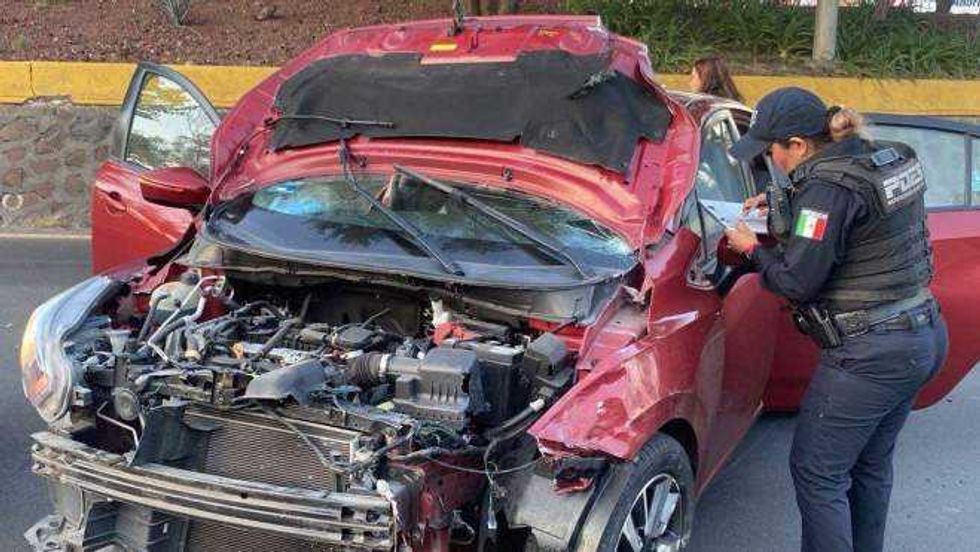 Choque múltiple en Bernardo Quintana deja dos personas hospitalizadas. Foto: PC Municipio Querétaro.