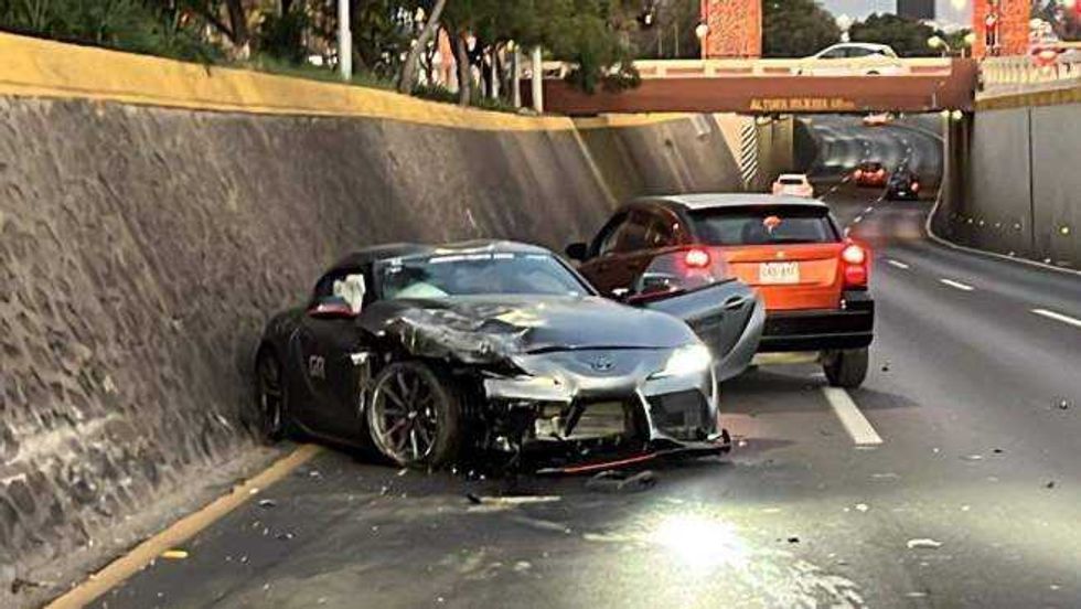 Choque múltiple en Bernardo Quintana deja dos personas hospitalizadas. Foto: PC Municipio Querétaro.