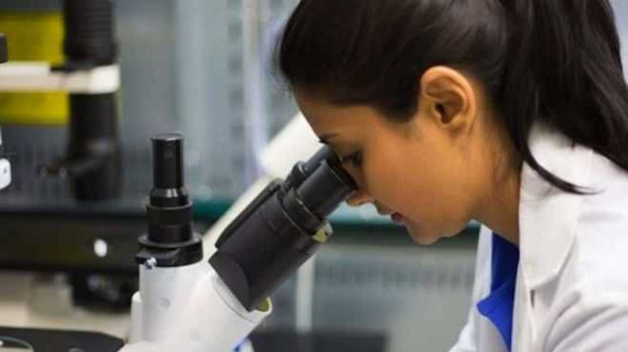cientificos-cerca-descubrir-origen-del-cancer-colorrectal