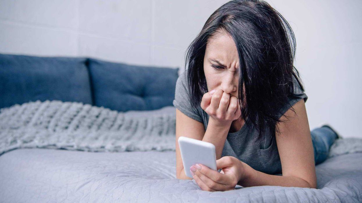 Cierran carretera en Veracruz exigiendo búsqueda de dos adolescentes.