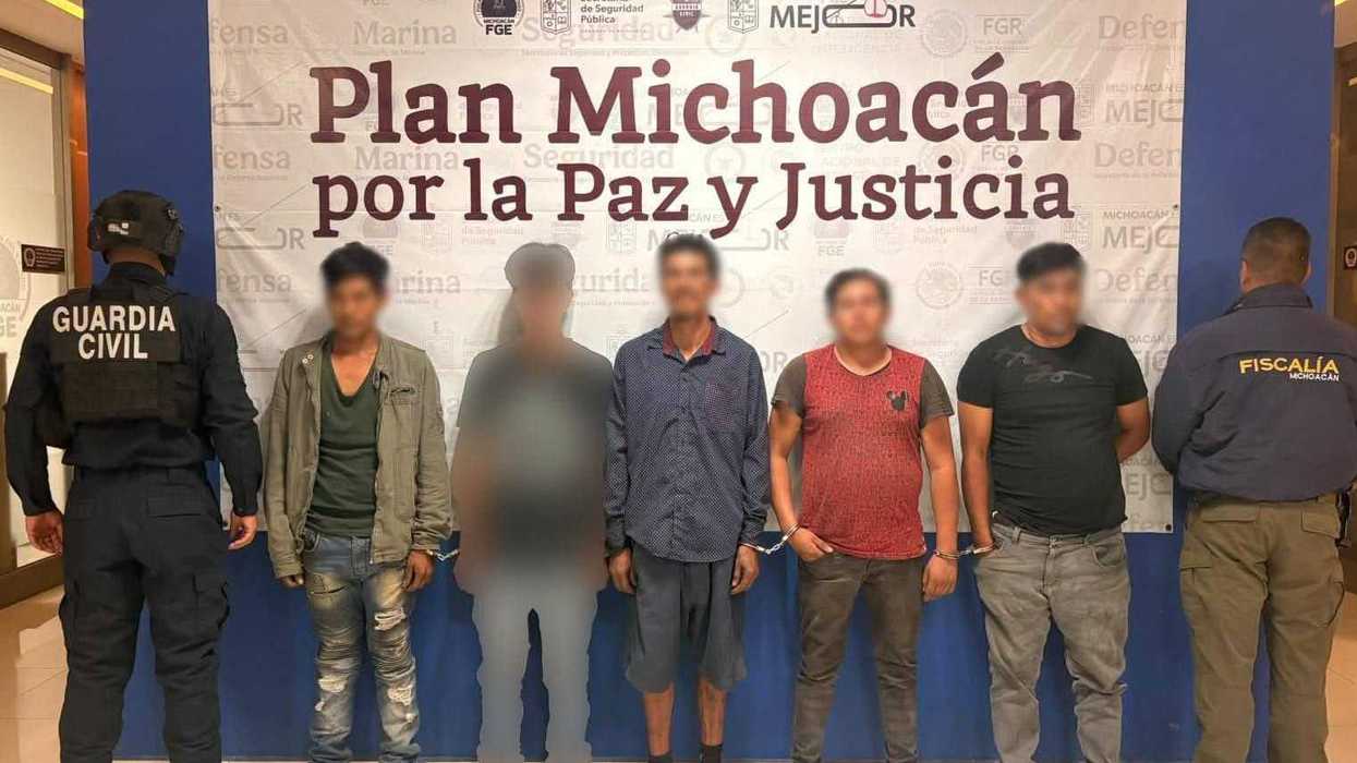 Cinco presuntos integrantes de La Venada detenidos en Jacona, custodiados por Guardia Civil y Fiscalía de Michoacán