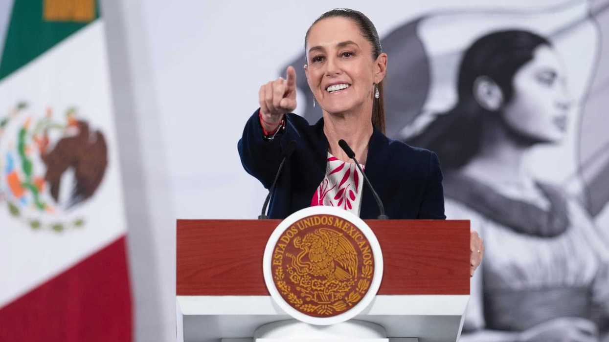 Claudia Sheinbaum anuncia inversión educativa de 350 mil mdp durante conferencia matutina en Palacio Nacional México