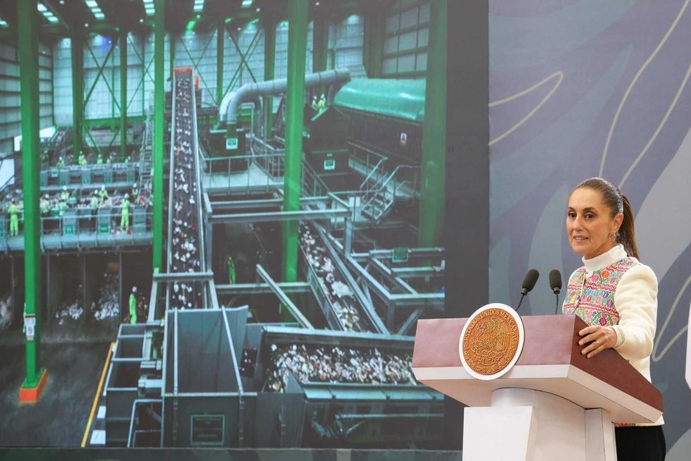 Claudia Sheinbaum durante conferencia matutina sobre Estrategia Nacional de Seguridad en Puebla 2026